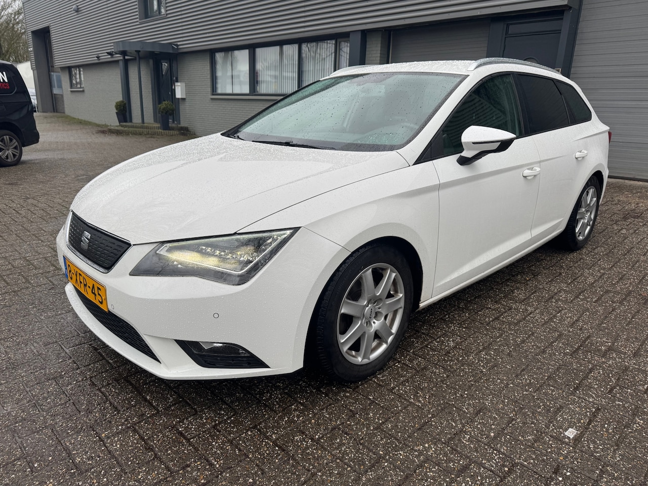 Seat Leon ST - 1.6 TDI Style Business Ecomotive 1.6 TDI Style Business Ecomotive - AutoWereld.nl