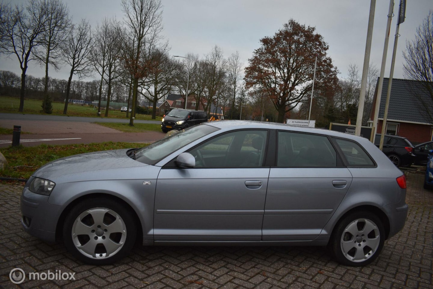 Audi A3 Sportback - 2.0 FSI Ambiente|Leder|Clima|Cruise|Lezen! - AutoWereld.nl