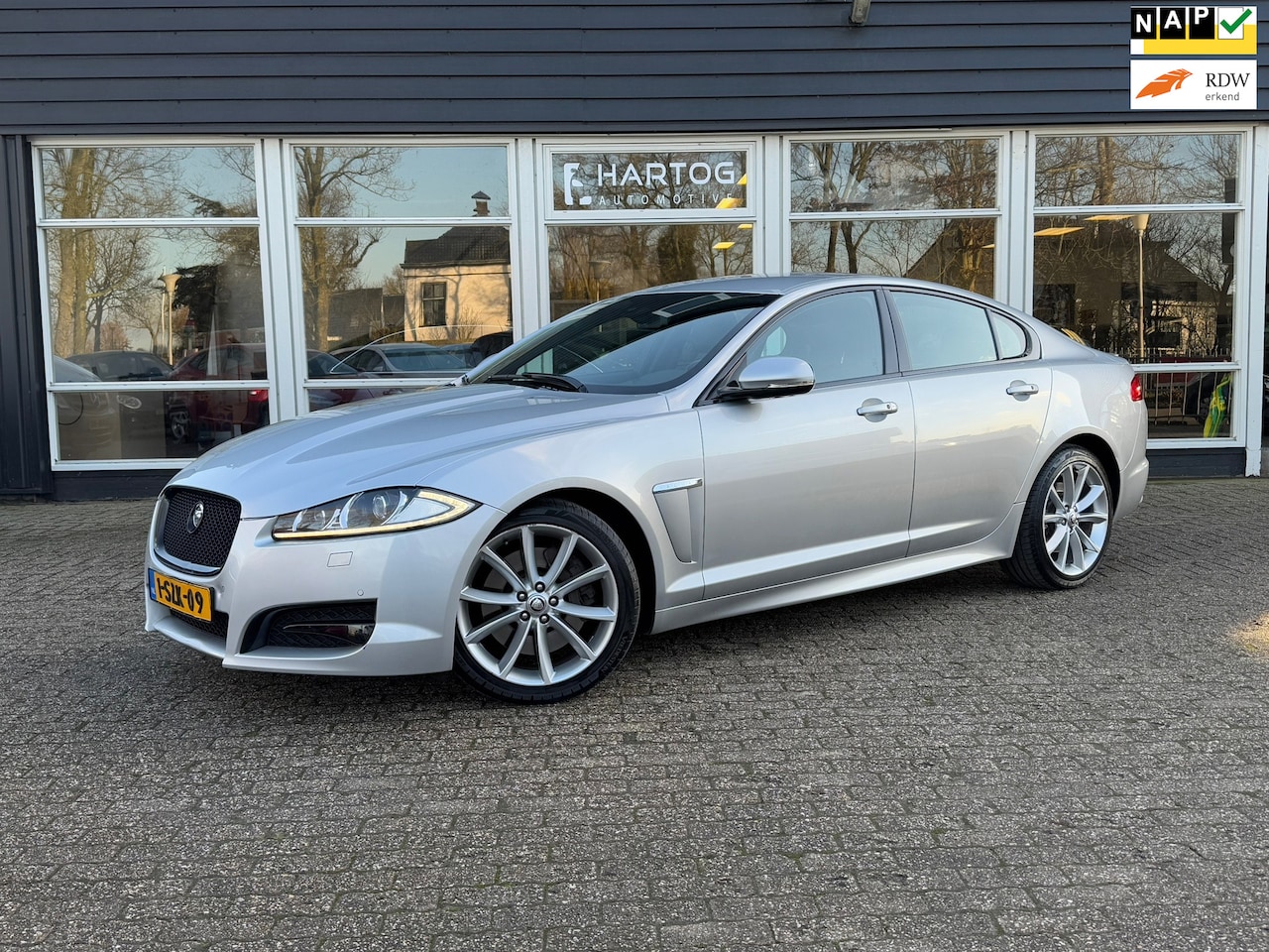 Jaguar XF - 3.0 V6 Premium Business Edition | R pakket | Leer | Xenon | Navi | - AutoWereld.nl