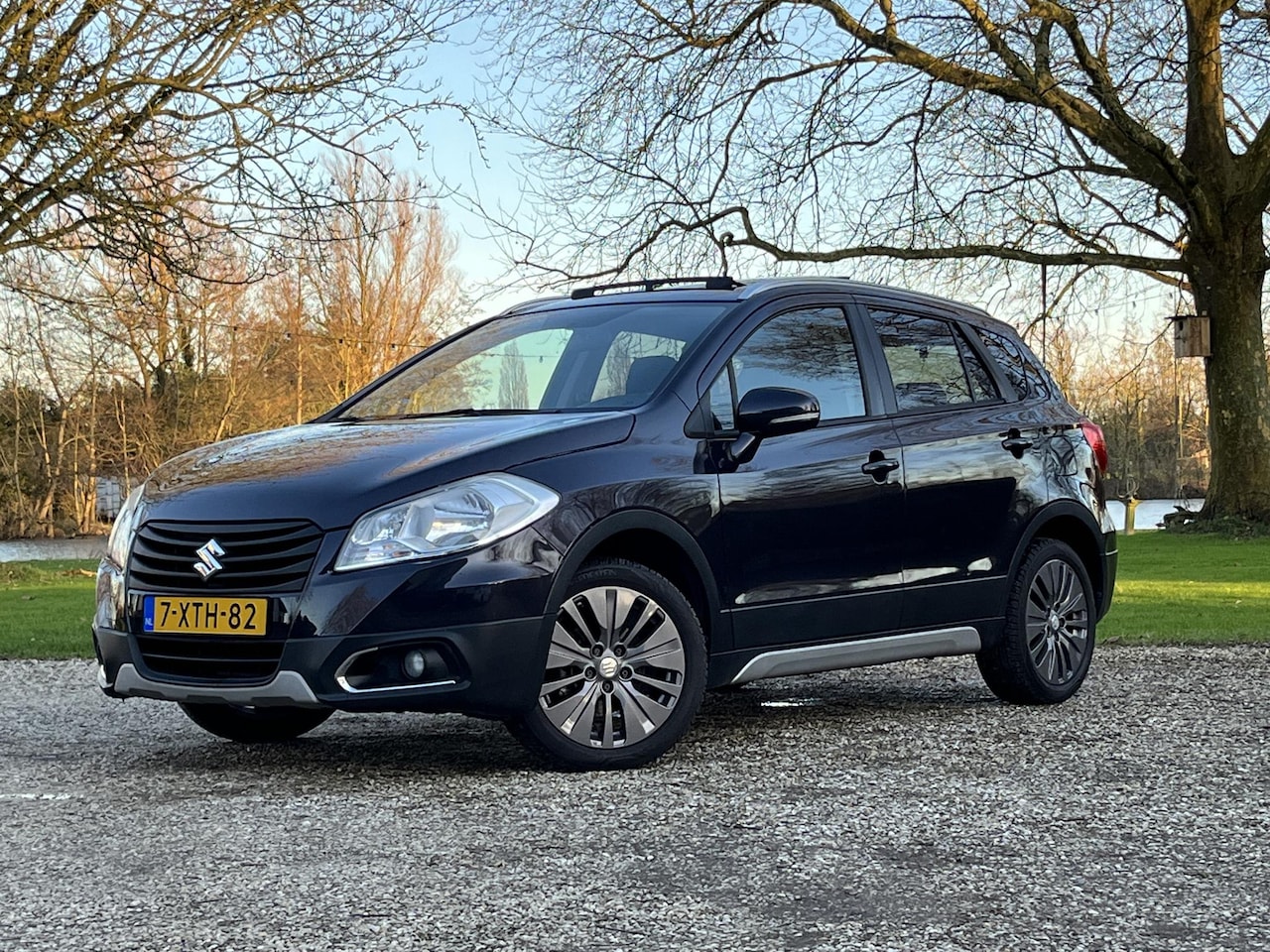 Suzuki S-Cross - 1.6 Exclusive, Schuifdak, Trekhaak - AutoWereld.nl