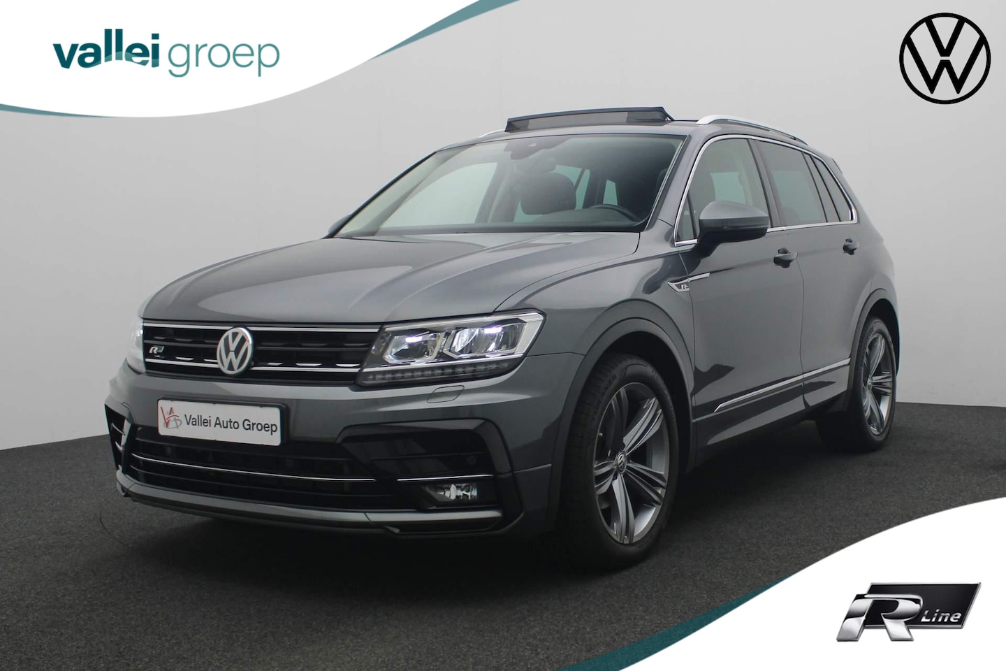 Volkswagen Tiguan - 1.5 TSI 150PK DSG ACT Highline Business R / R-Line | Pano | Navi | 19 inch | Parkeersensor - AutoWereld.nl