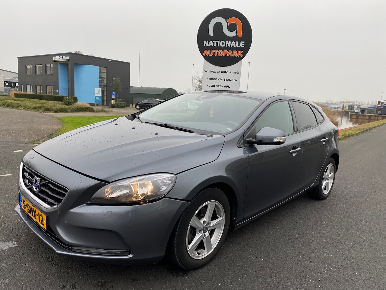 Volvo V40 - 2013 * 1.6 D2 Kinetic * NAVI * CLIMA * EURO 5 - AutoWereld.nl