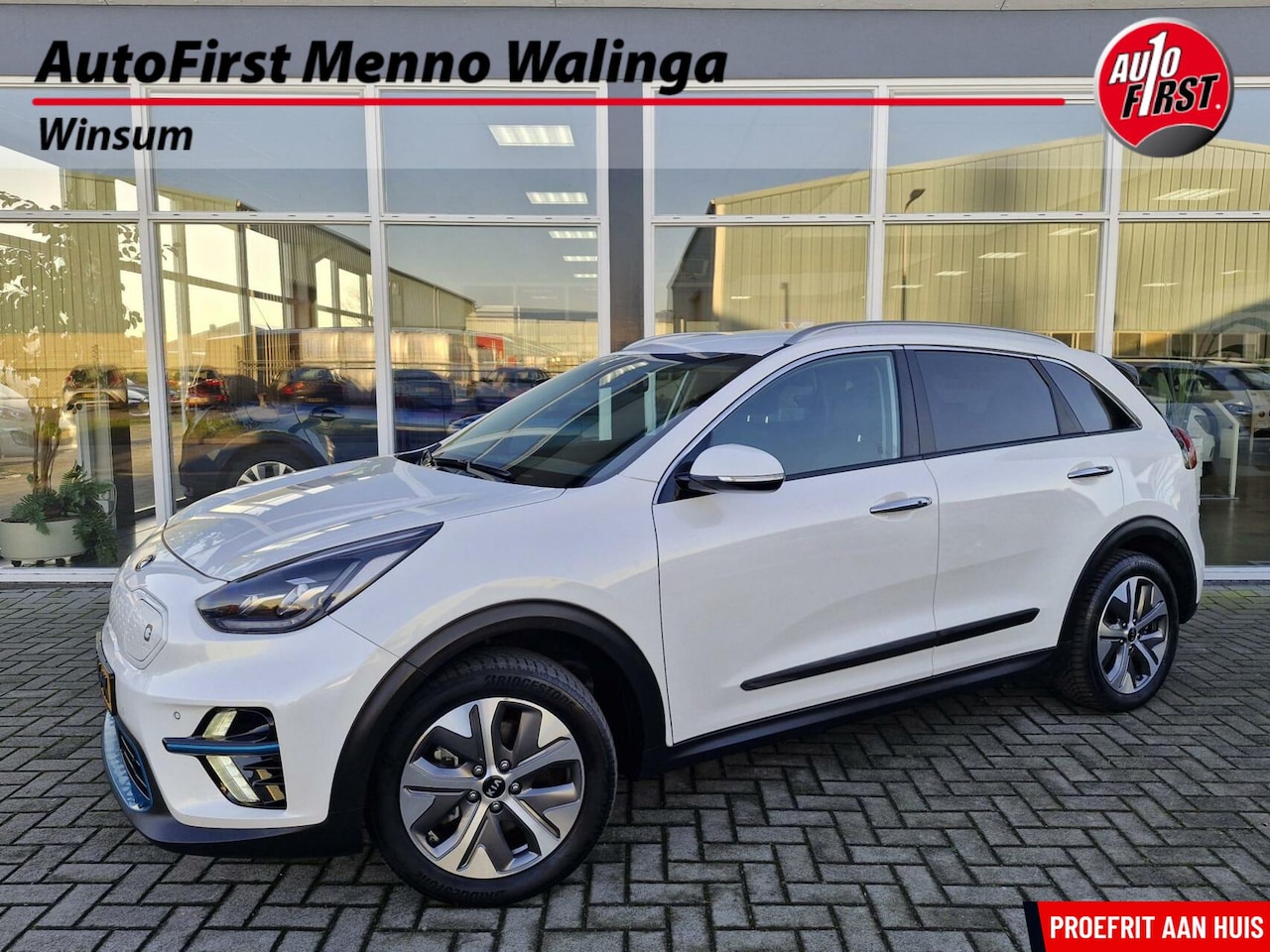 Kia e-Niro - ExecutiveLine 64 kWh | Stuurwielverwarming | Camera | Navigatie | - AutoWereld.nl