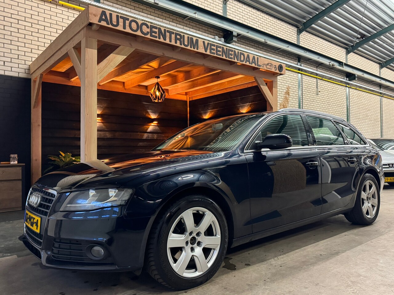 Audi A4 Avant - 2.0 TDI AUTOMAAT 143 PK LEDER/CRUISE - AutoWereld.nl