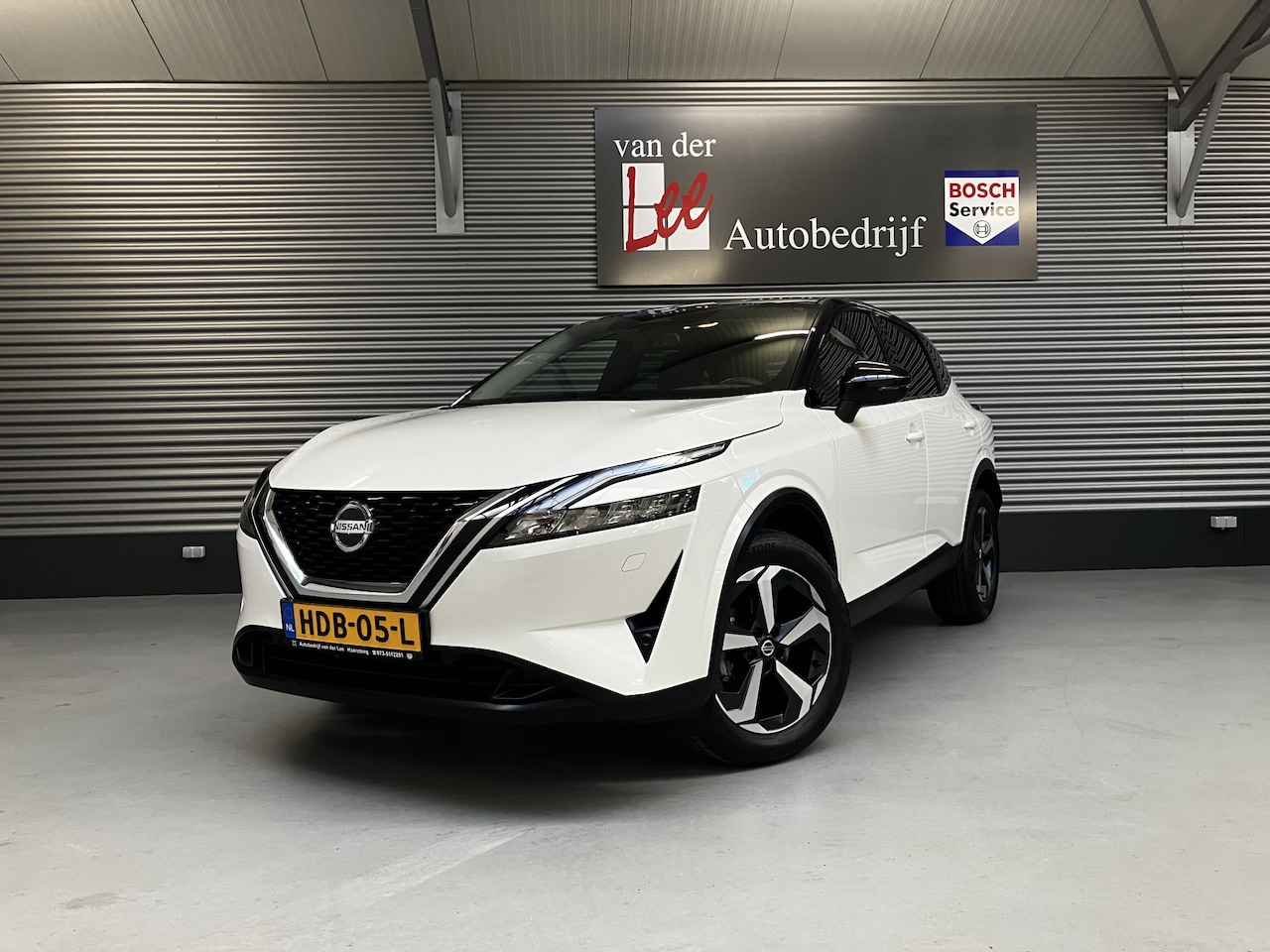 Nissan Qashqai - 1.3 MHEV Xtronic Connecta/360 CAM/KEY-LES/BLIND SP/ENZ - AutoWereld.nl