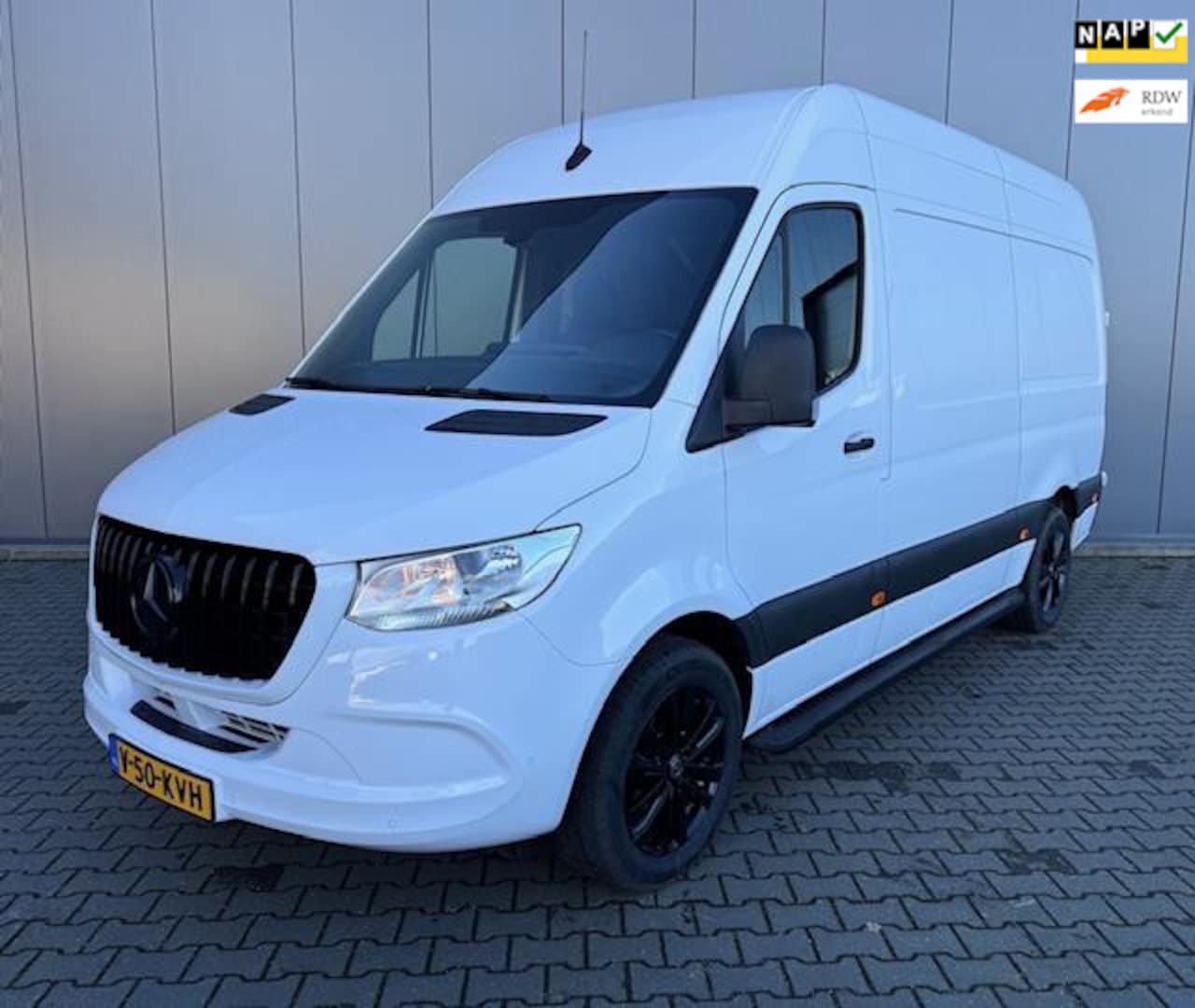 Mercedes-Benz Sprinter - 317 CDI L2H2 AUTOMAAT CAMERA DAB APPLE-CARPLAY - AutoWereld.nl