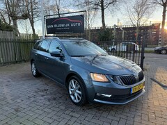 Skoda Octavia Combi - 1.6 TDI Greentech Ambition €6690 NETTO Clima Nav Dealer Ond