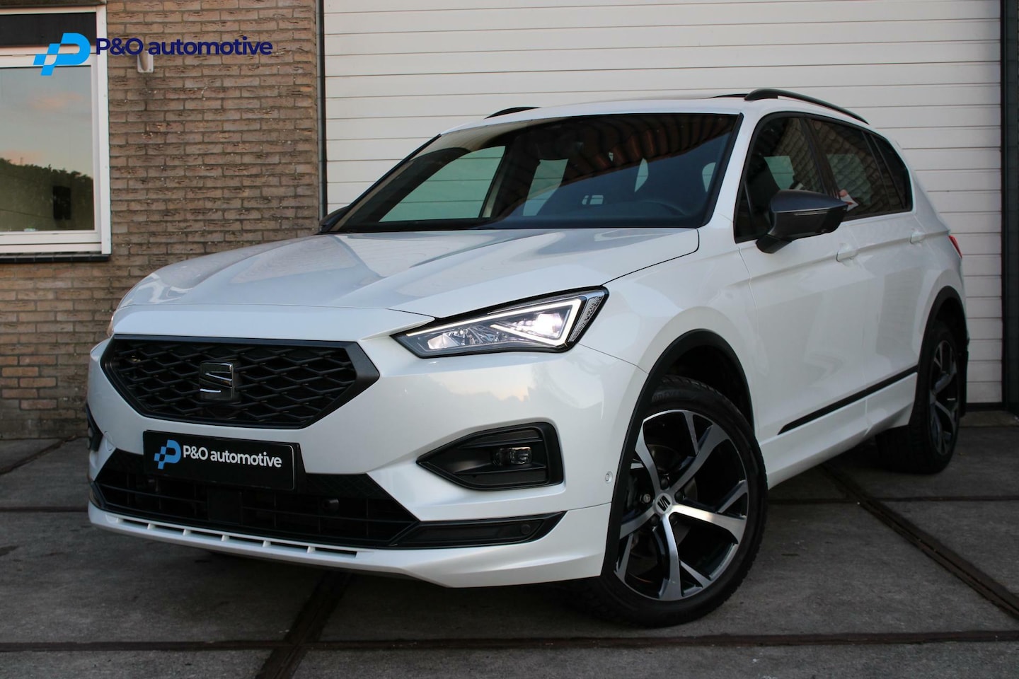 Seat Tarraco - 1.5 TSI FR 7p. PANO / ACC / VIRTUAL / BLINDSPOT - AutoWereld.nl