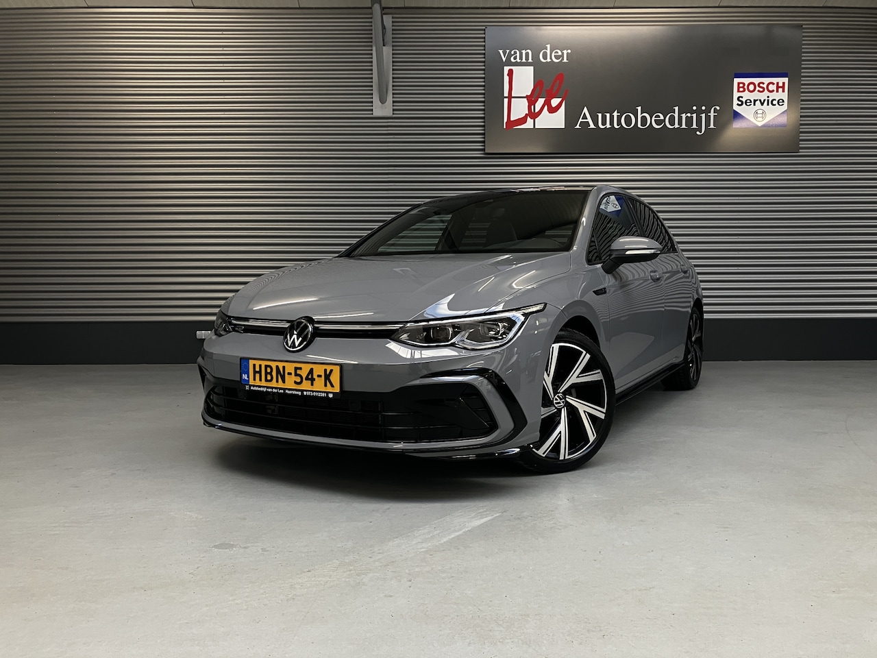 Volkswagen Golf - 1.5 eTSI R-Line/PANO DAK/IQ LIGHT/PDC CAM/KEY-LESS/18 INCH/ENZ - AutoWereld.nl