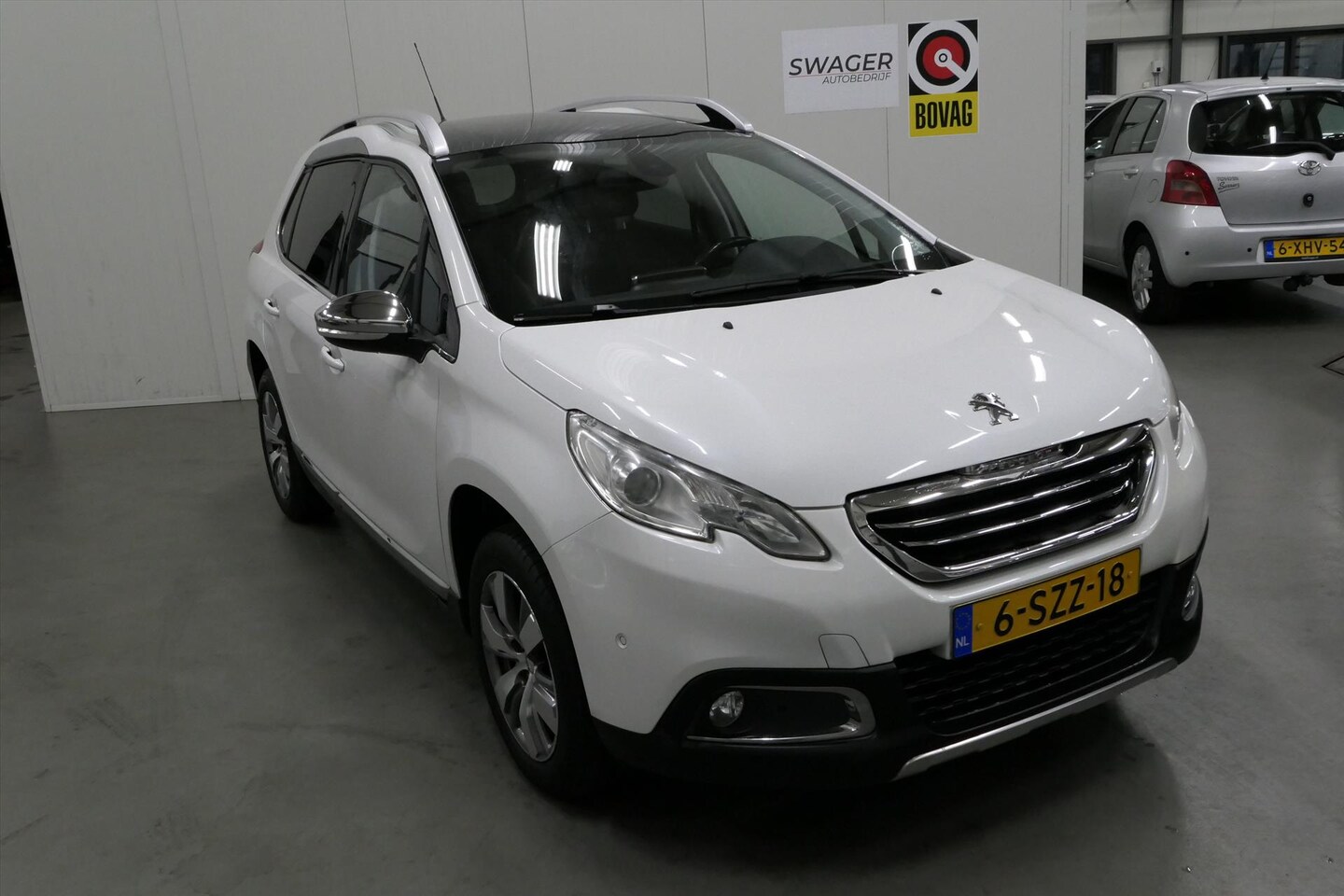 Peugeot 2008 - 1.2 VTi Allure Pack Premium Plus 1.2 VTi 82pk Allure Pack Premium Plus (1ste eigenaars&Dealer onderhouden) - AutoWereld.nl