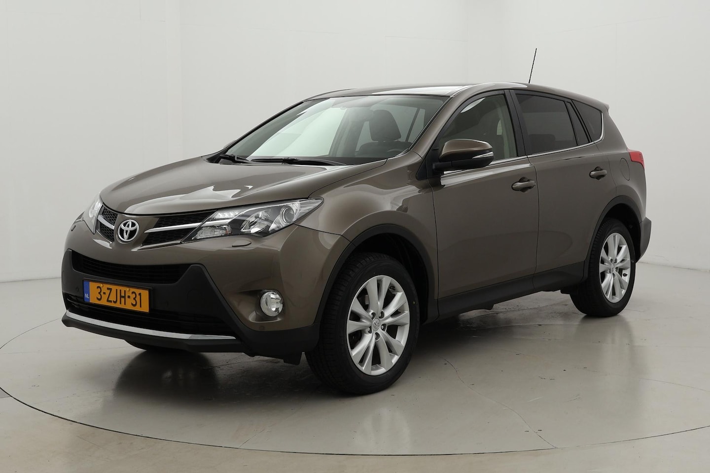 Toyota RAV4 - 2.0 VVT-i 4WD Executive | Trekhaak | Navigatie - AutoWereld.nl