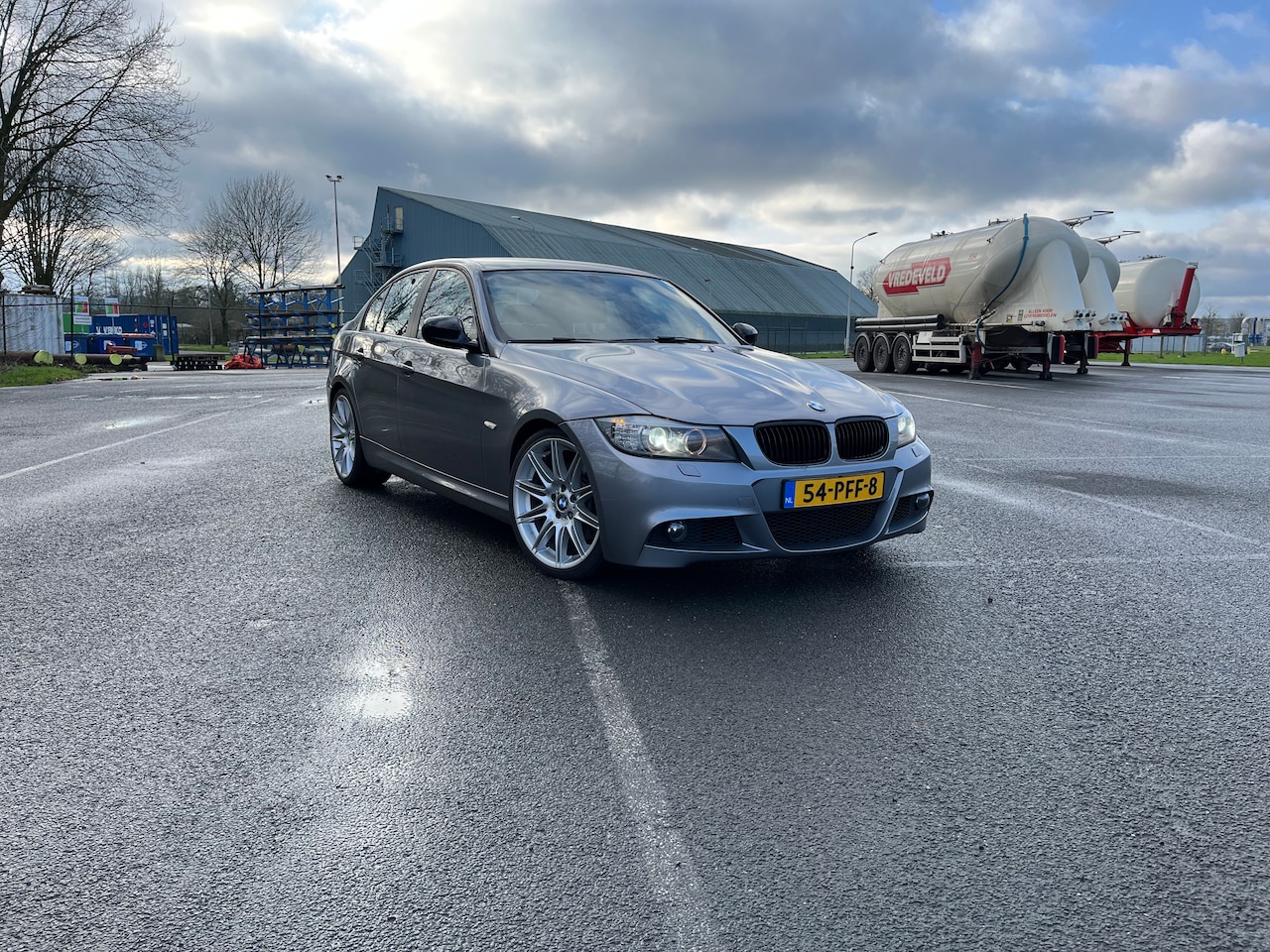 BMW 3-serie - 325i Business Line M Sport - AutoWereld.nl