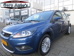 Ford Focus - 1.6 Titanium hatchback 5 drs vol extra`s nette staat