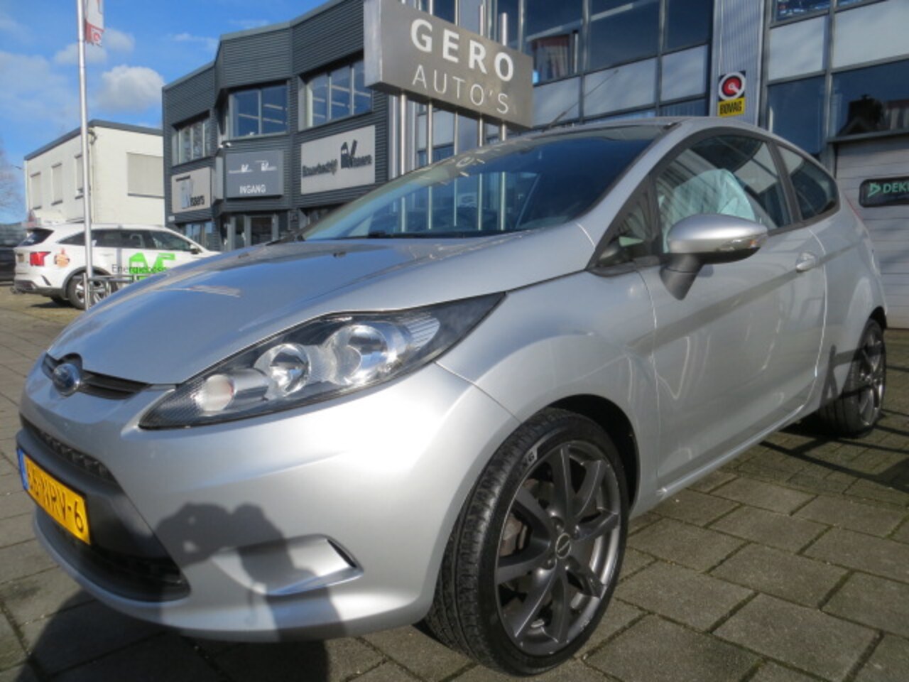 Ford Fiesta - 1.25 Limited 3 drs nl-auto ,airco lmv elek pakket - AutoWereld.nl