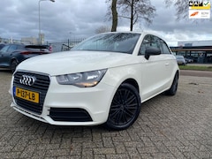 Audi A1 - 1.2 TFSI Attraction Airco Pdc Stoelverw Trekhaak