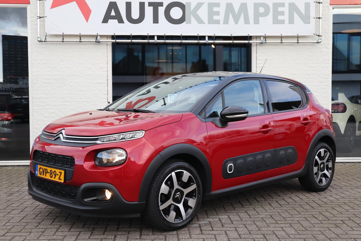 Citroën C3 - 1.2 PURETECH S&S SHINE VTR SPORT Citroen C3 1.2 PT  SHINE VTR SPORT - AutoWereld.nl