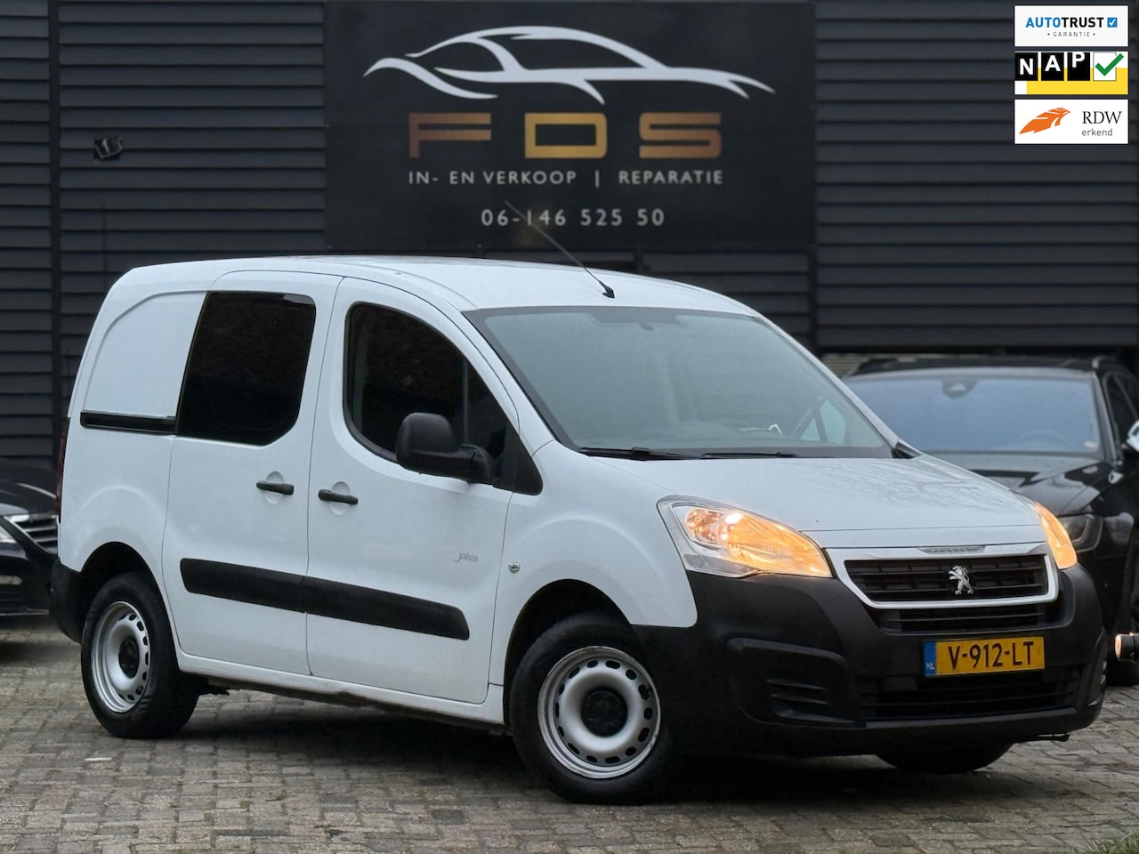 Peugeot Partner - 120 1.6 BlueHDi 75 L1 Pro|Airco|Trekhaak|Cruise - AutoWereld.nl