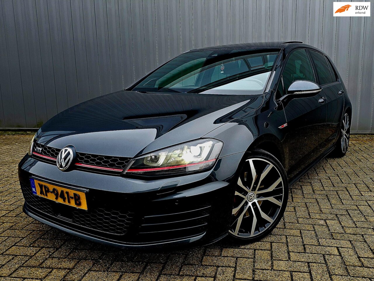 Volkswagen Golf - 2.0 TSI GTI 2.0 TSI GTI ,Panorama, Zeer Veel.Opties !! - AutoWereld.nl