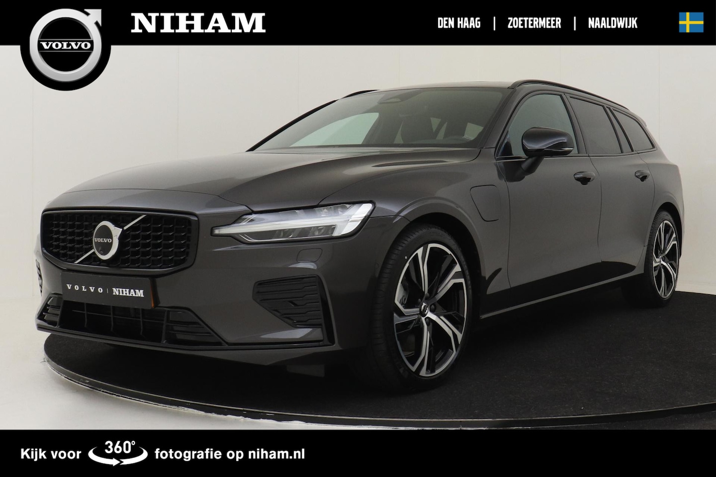 Volvo V60 - T6 RECHARGE AWD ULTRA DARK -PANO.DAK|HARMAN/KARDON|360°CAM|ELEK.STOELEN|19"|HEAD-UP DISP. - AutoWereld.nl