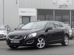 Volvo V60 - 1.6 T4 Summum AUTOMAAT/LEER/TREKHAAK