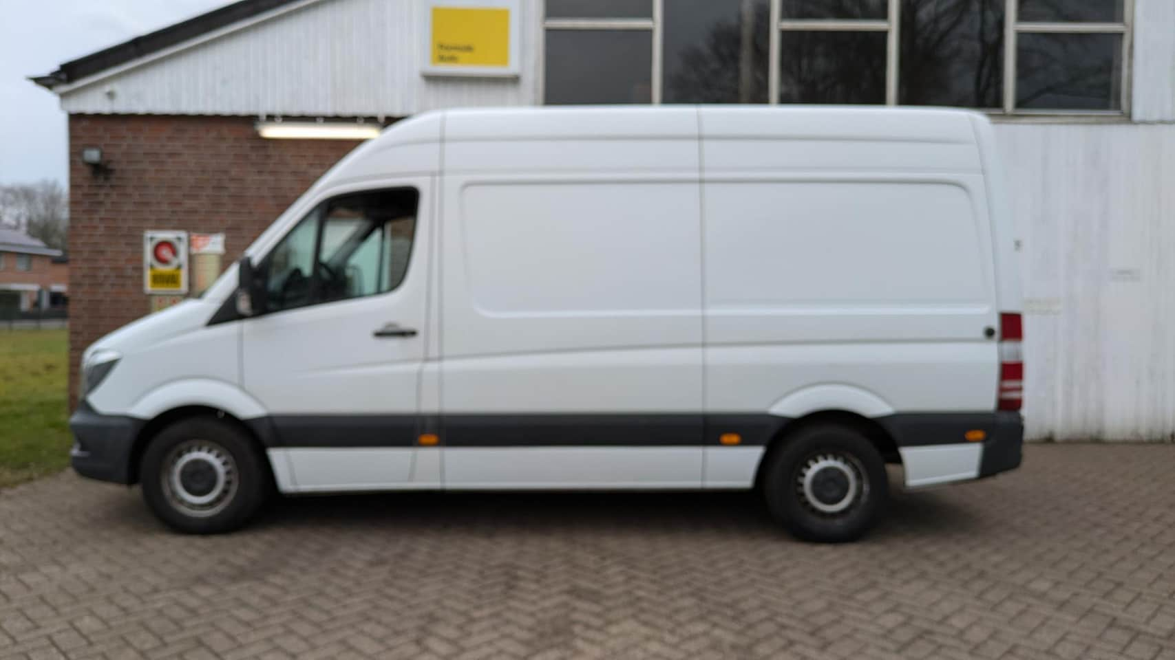 Mercedes-Benz Sprinter - 313CDI - L2H2 - airco - trekh. - AutoWereld.nl