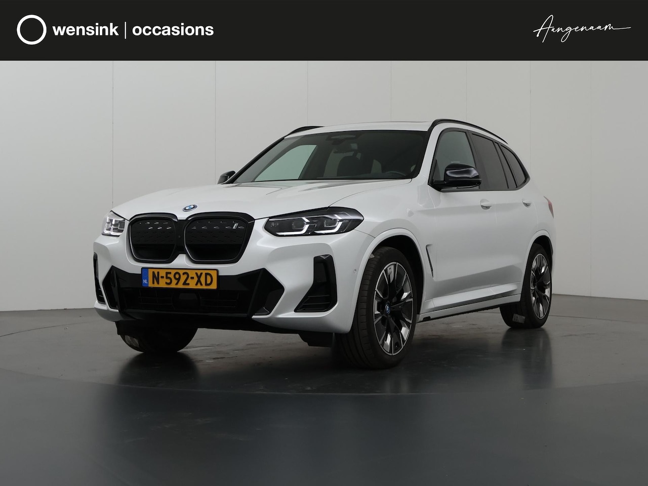 BMW iX3 - High Executive 80 kWh M Sport | Panoramadak | Stoelverwarming | Cruise Control Adaptief | - AutoWereld.nl