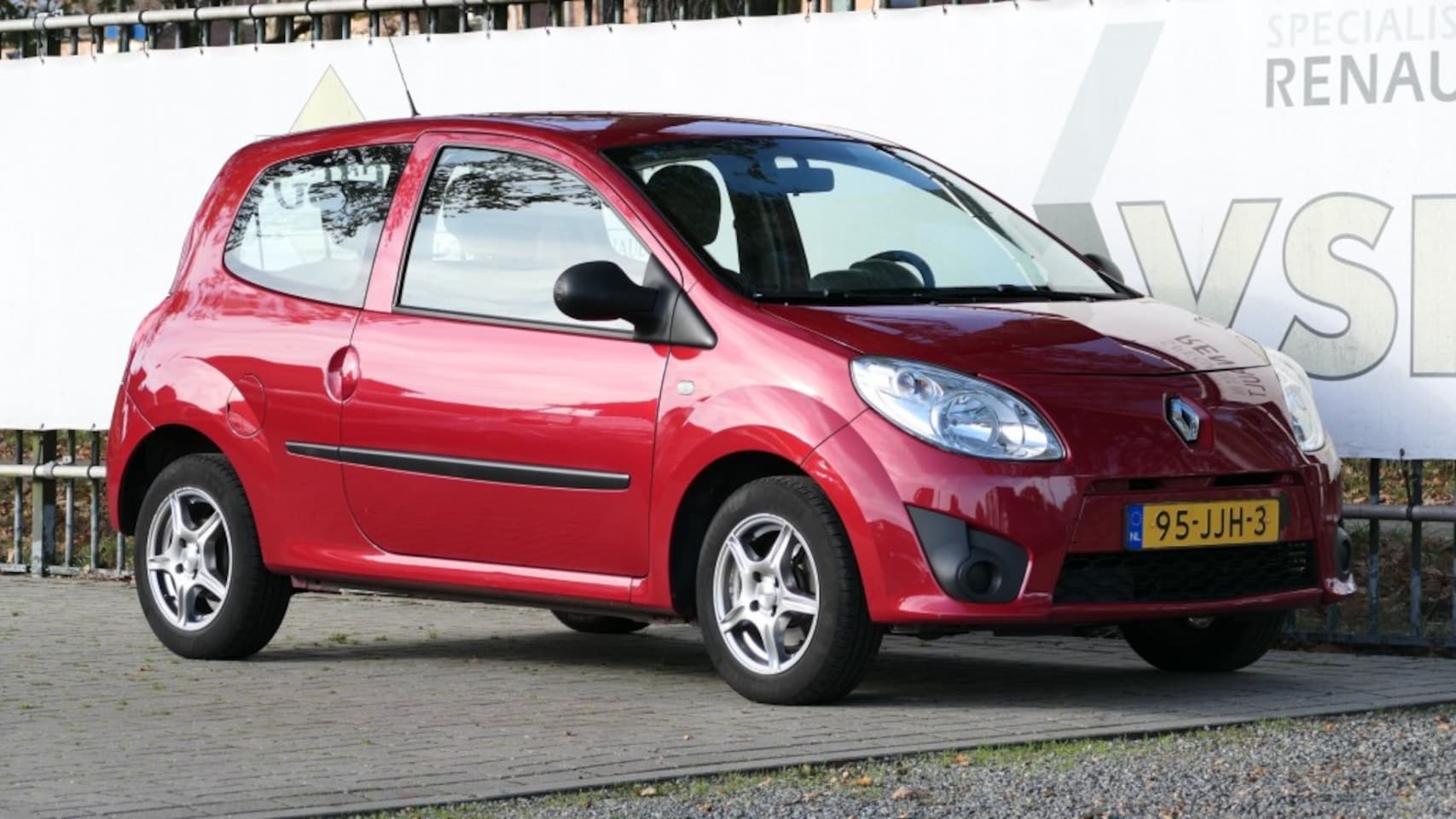 Renault Twingo - 1.2 60 Authentique - AutoWereld.nl