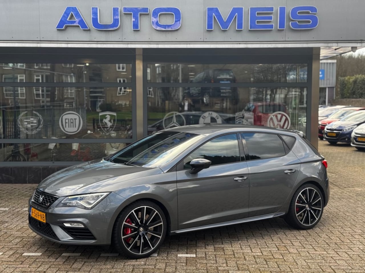 Seat Leon - 2.0 TSI CUPRA 300 Performance Pack - AutoWereld.nl