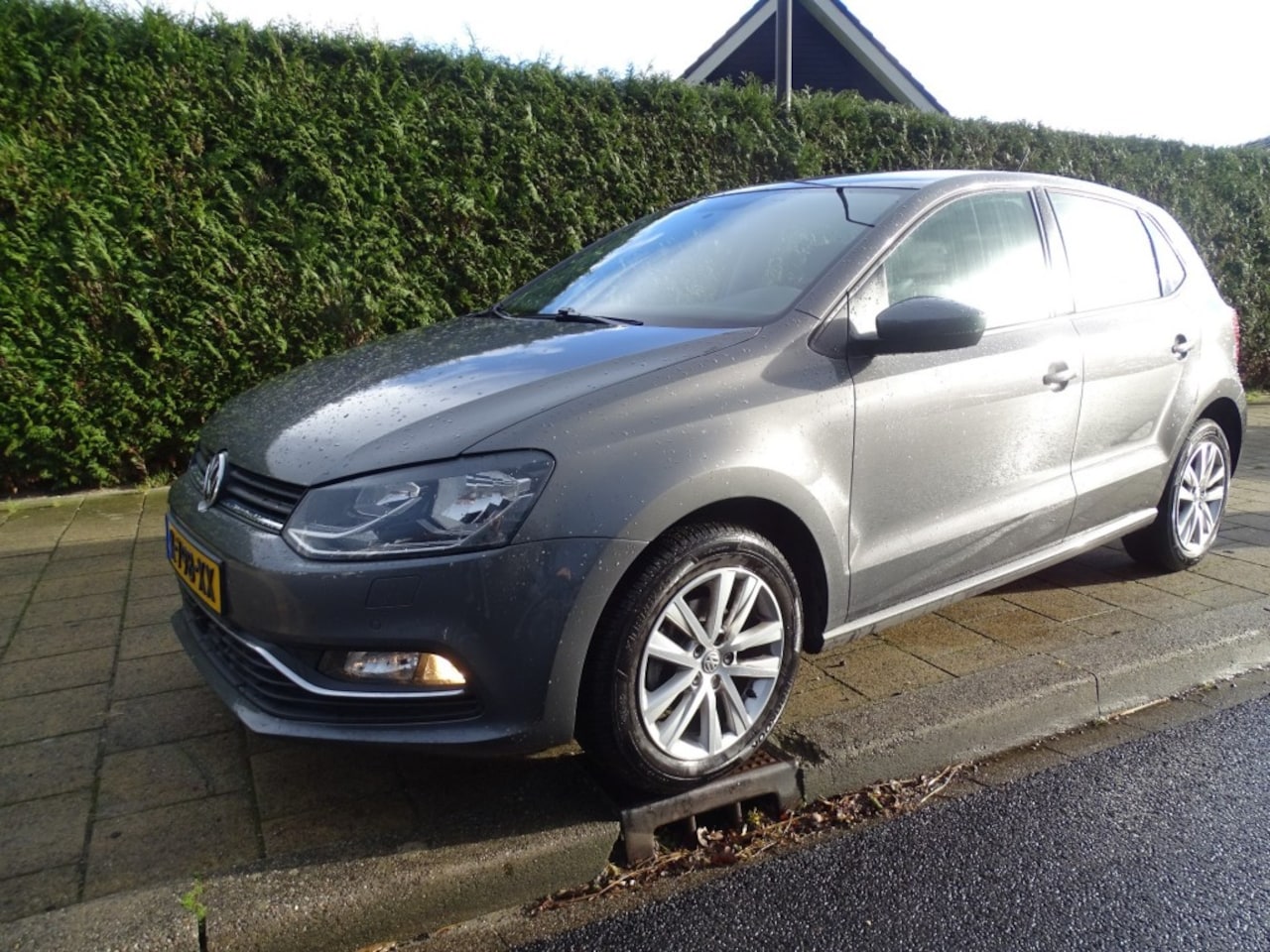 Volkswagen Polo - 1.2 TSI HIGHLINE-AUTOMAAT-Media app-Airco-Cruise-PDC-lmv - AutoWereld.nl