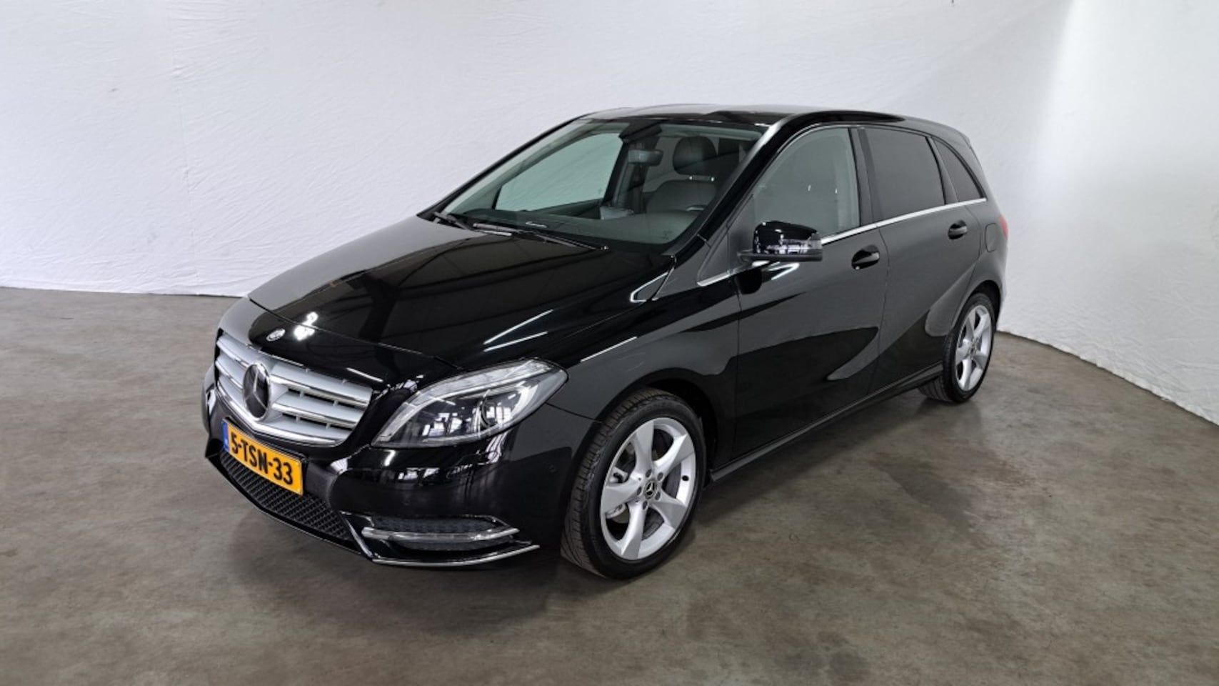 Mercedes-Benz B-klasse - 180 Ambition Automaat  Org NL - AutoWereld.nl