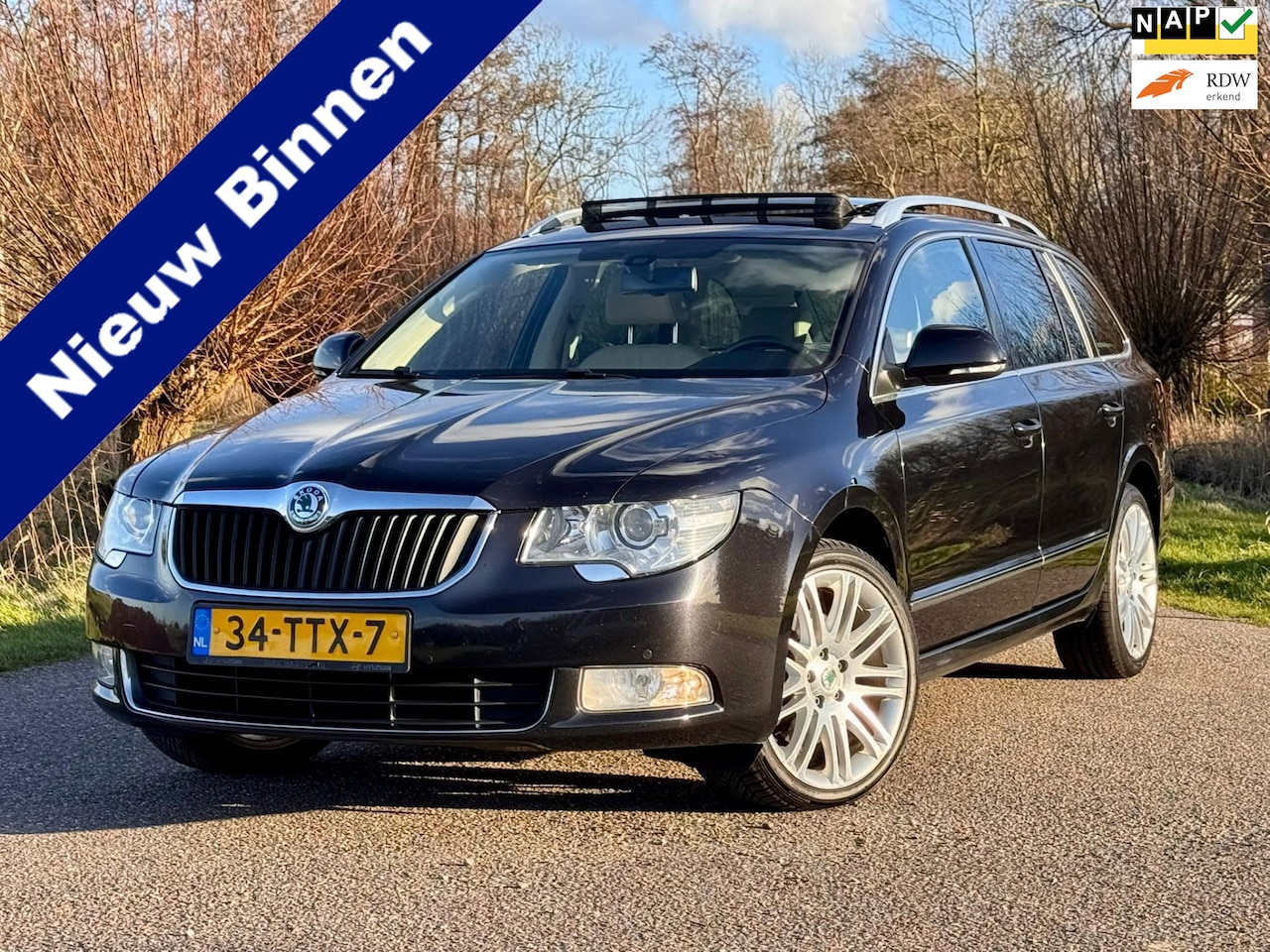 Skoda Superb Combi - 2.0 TSI Elegance BNS / Automaat / Airco / Navigatie / Leder / Verwarmde Elektrische Voorst - AutoWereld.nl