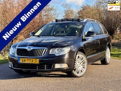 Skoda Superb Combi - 2.0 TSI Elegance BNS / Automaat / Airco / Navigatie / Leder / Verwarmde Elektrische Voorst