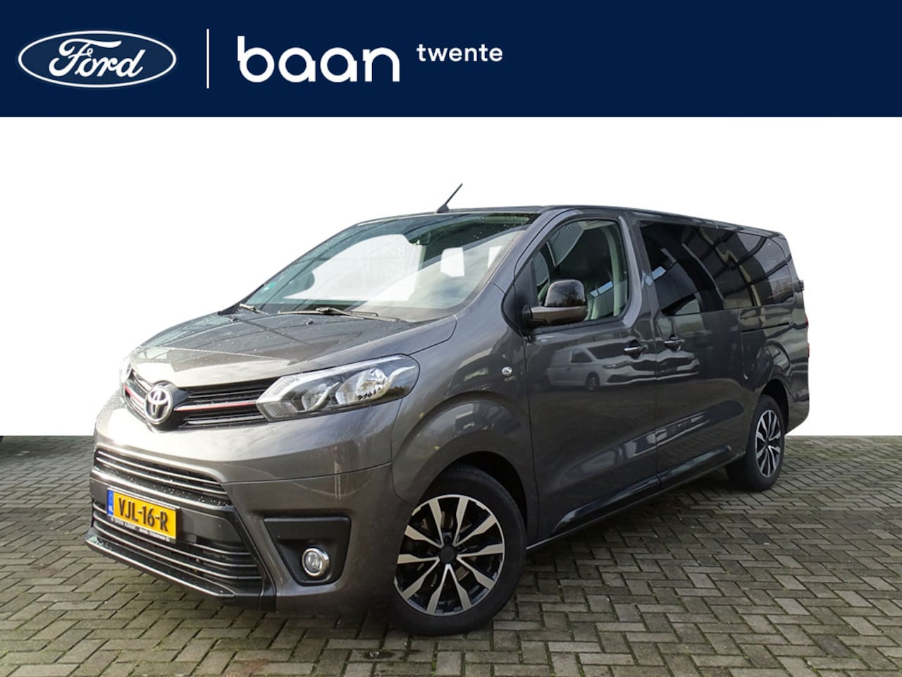 Toyota PROACE Long Worker - 2.0 D-4D Professional DC Automaat | Cruise Control | Navigatie | Lage km-stand!! - AutoWereld.nl