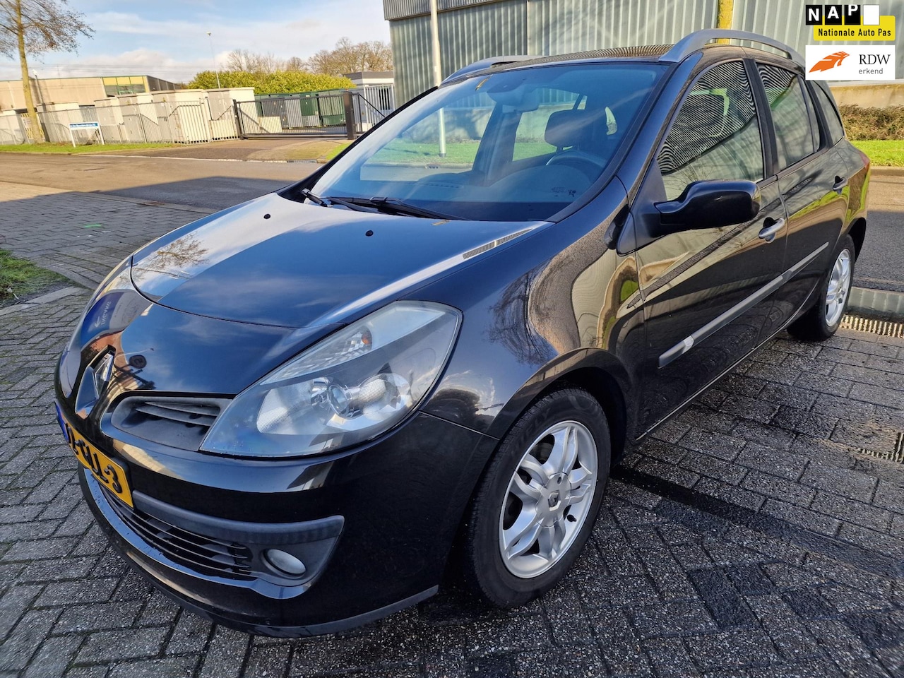 Renault Clio Estate - 1.2 TCE Dynamique 1.2 TCE Dynamique, Nieuwe Apk, Nap, Goed rijdend, Inruil mogelijk. - AutoWereld.nl