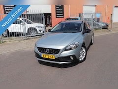 Volvo V40 Cross Country - Nw. distributie set, Apk 5 2026