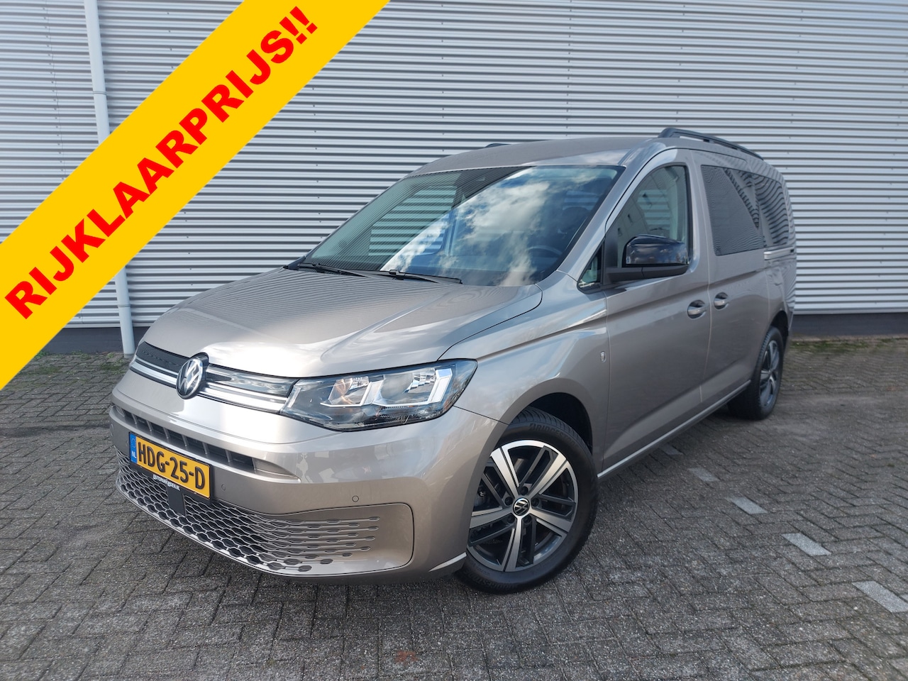 Volkswagen Caddy Maxi - 1.5 TSI 7p Automaat, airco,cruise,navigatie/camera,stoelverwarming,parkeersensoren, - AutoWereld.nl