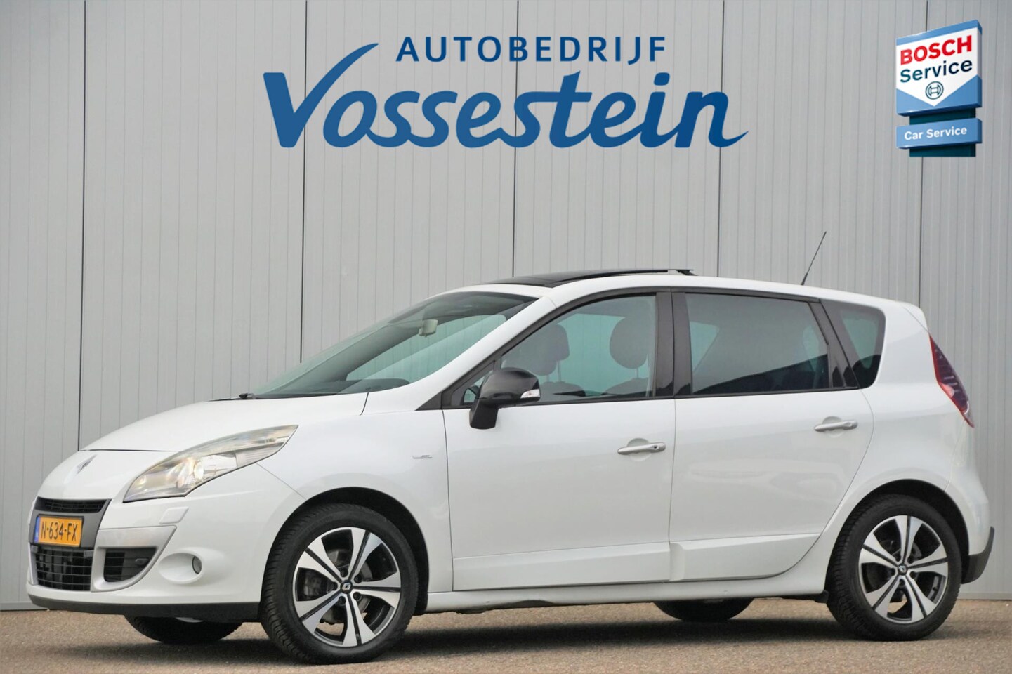 Renault Scénic - 1.4 TCe Bose / Climate / Panodak / Trekhaak / Camera / Navi / Cruise - AutoWereld.nl