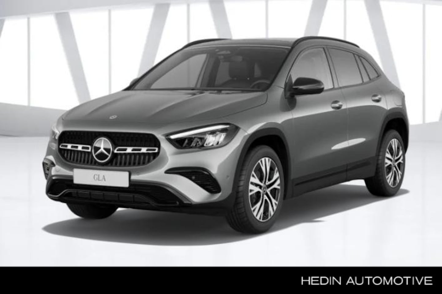 Mercedes-Benz GLA-Klasse - GLA 180 Automaat Star Edition Luxury Line | Nightpakket | Panoramadak - AutoWereld.nl