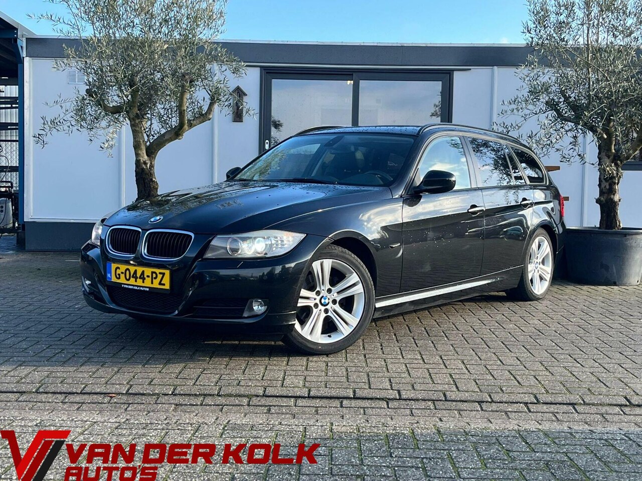 BMW 3-serie Touring - 318i High Executive Panorama Xenon Leder Navi Cruise Climate - AutoWereld.nl