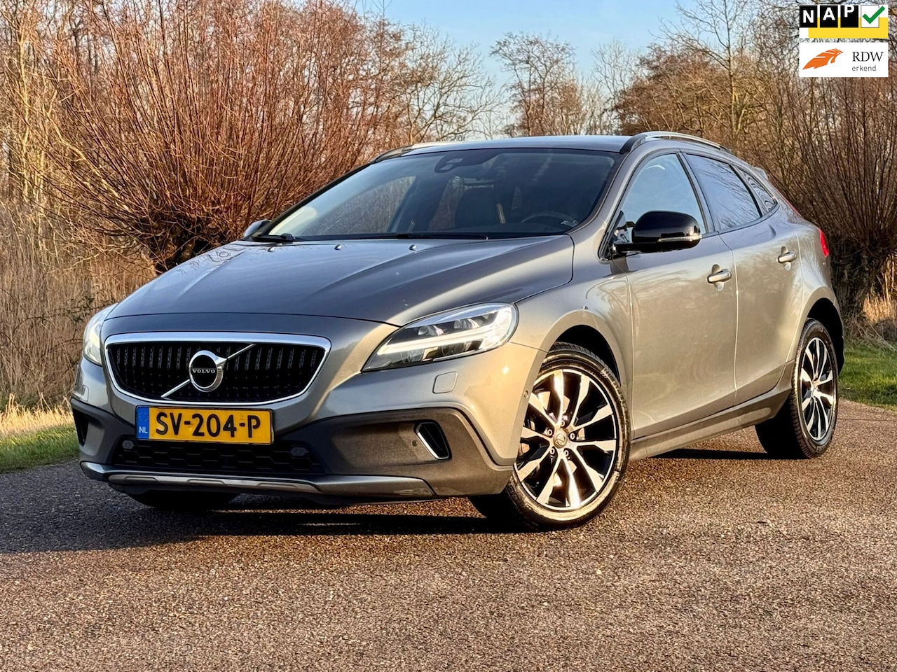 Volvo V40 Cross Country - 2.0 D3 Dynamic Edition Leer Clima Navi Panodak Dealer Onderhouden NAP Vol Opties - AutoWereld.nl