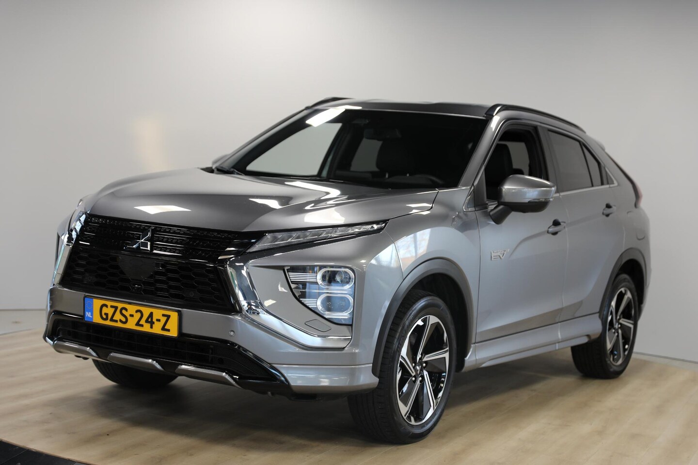 Mitsubishi Eclipse Cross - 2.4 PHEV Executive 2.4 PHEV Executive - AutoWereld.nl