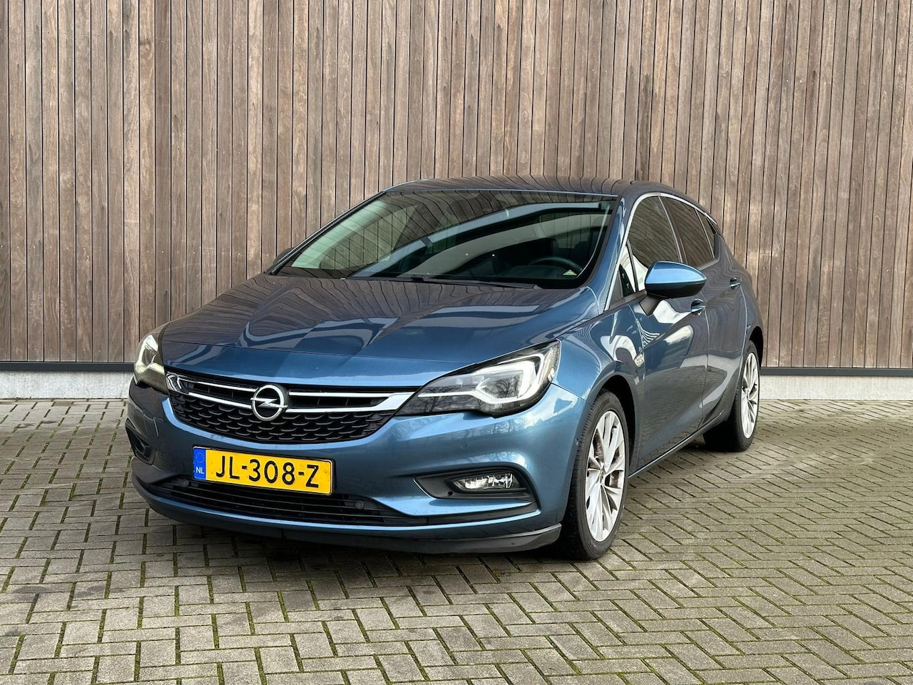 Opel Astra - 1.6 CDTI | XENON | CLIMA | NAVI | - AutoWereld.nl