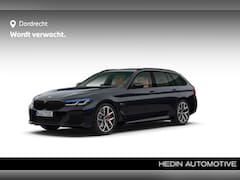 BMW 5-serie Touring - 530e M-Sport | 19" | Panorama | Driving Assistant Professional | Laser | Bowers & Wilkins