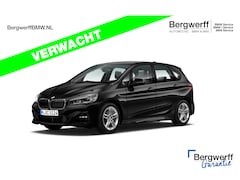 BMW 2-serie Active Tourer - 218i M-Sport - Stoelverwarming - LED - Navigatie