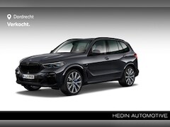 BMW X5 - xDrive45e M-Sport | 22" | Luchtvering | Harmen Kardon | Stoelventilatie | Pano Skylounge |