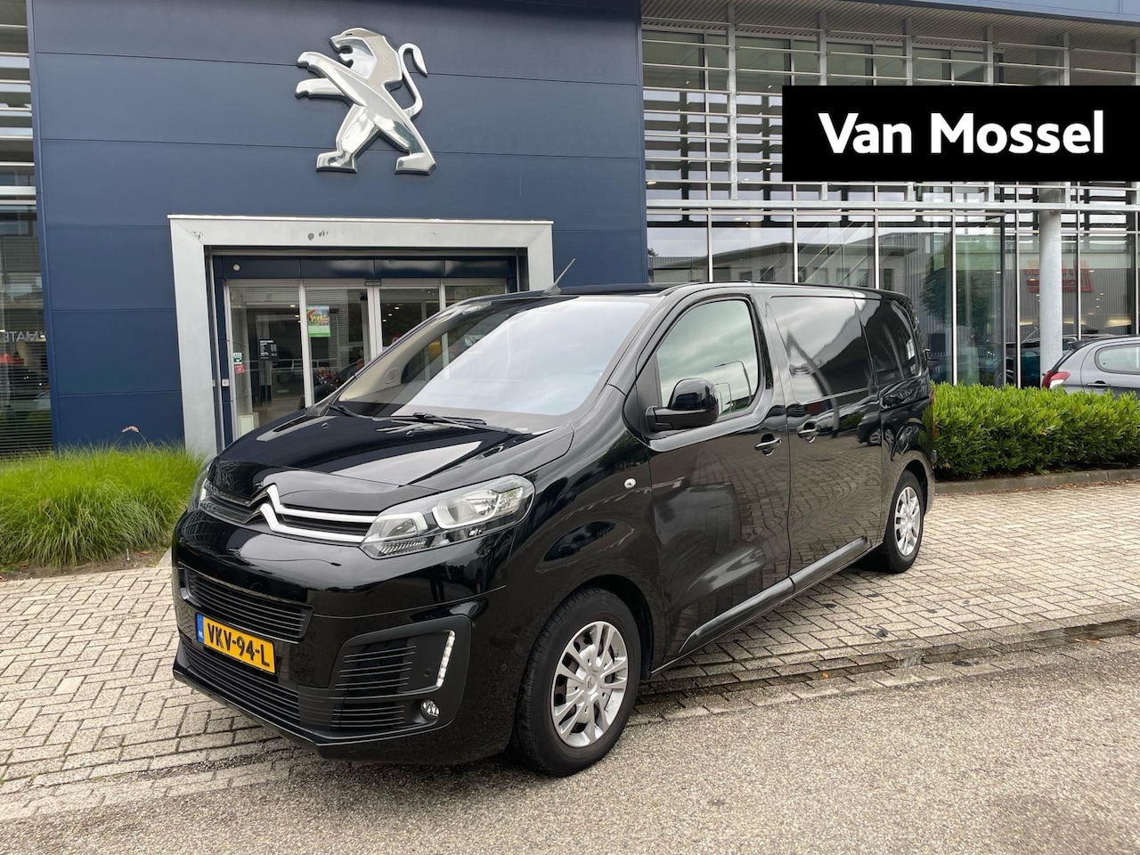 Citroën Jumpy - 2.0 BlueHDI 180 M Driver l Pack Look l Trekhaak l Automaat l Apple carplay - AutoWereld.nl