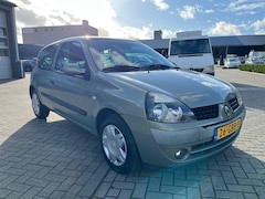 Renault Clio - 1.2-16V Authentique Automaat