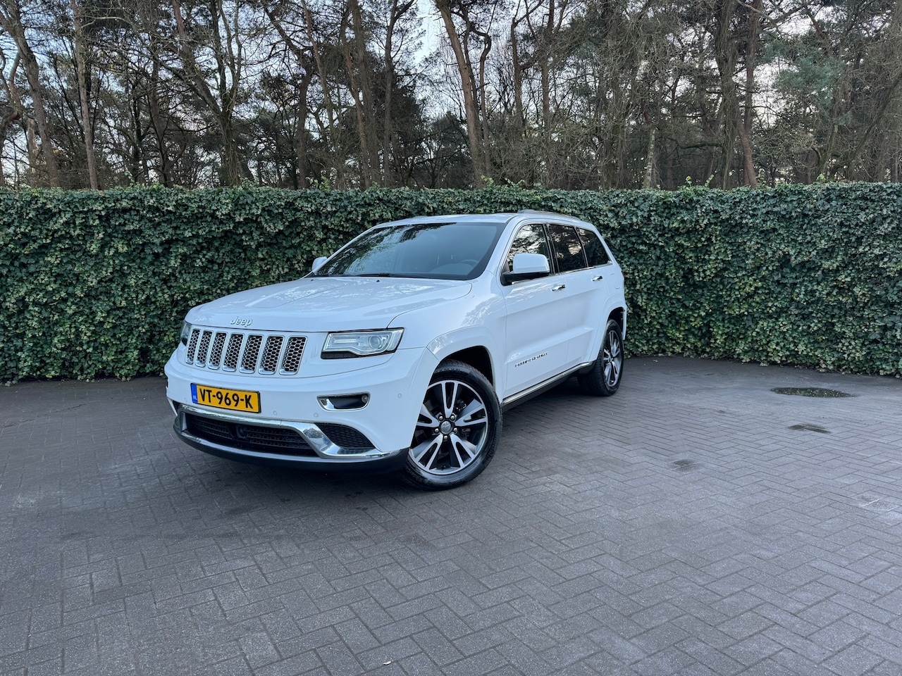 Jeep Grand Cherokee - 3.0 CRD V6 250pk A8 Overland Summit | TIK IN MOTOR - AutoWereld.nl