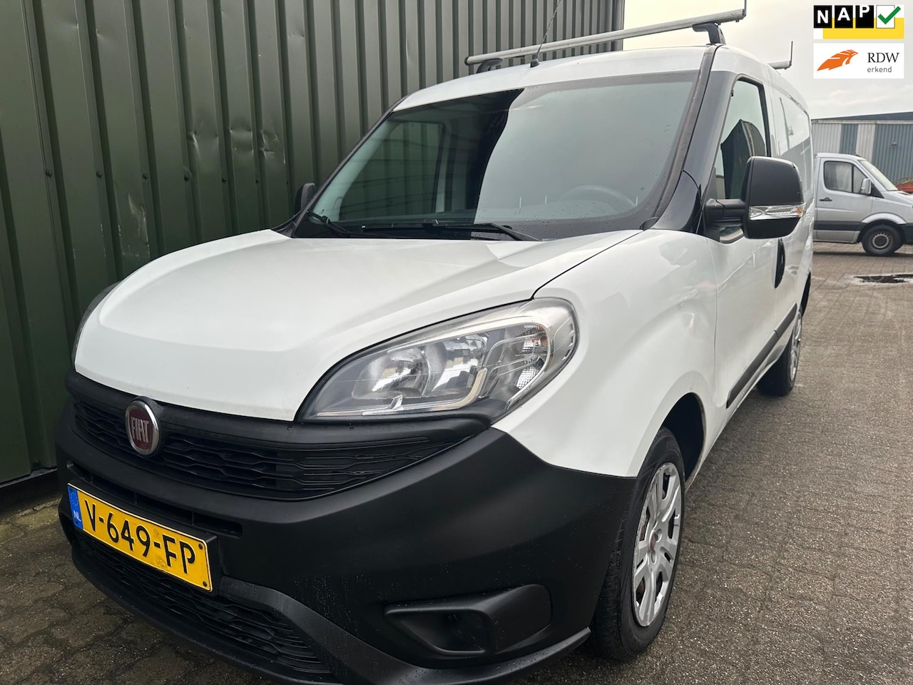 Fiat Doblò Cargo - 1.3 MJ L1H1 Actual 1.3 MJ L1H1 Actual - AutoWereld.nl