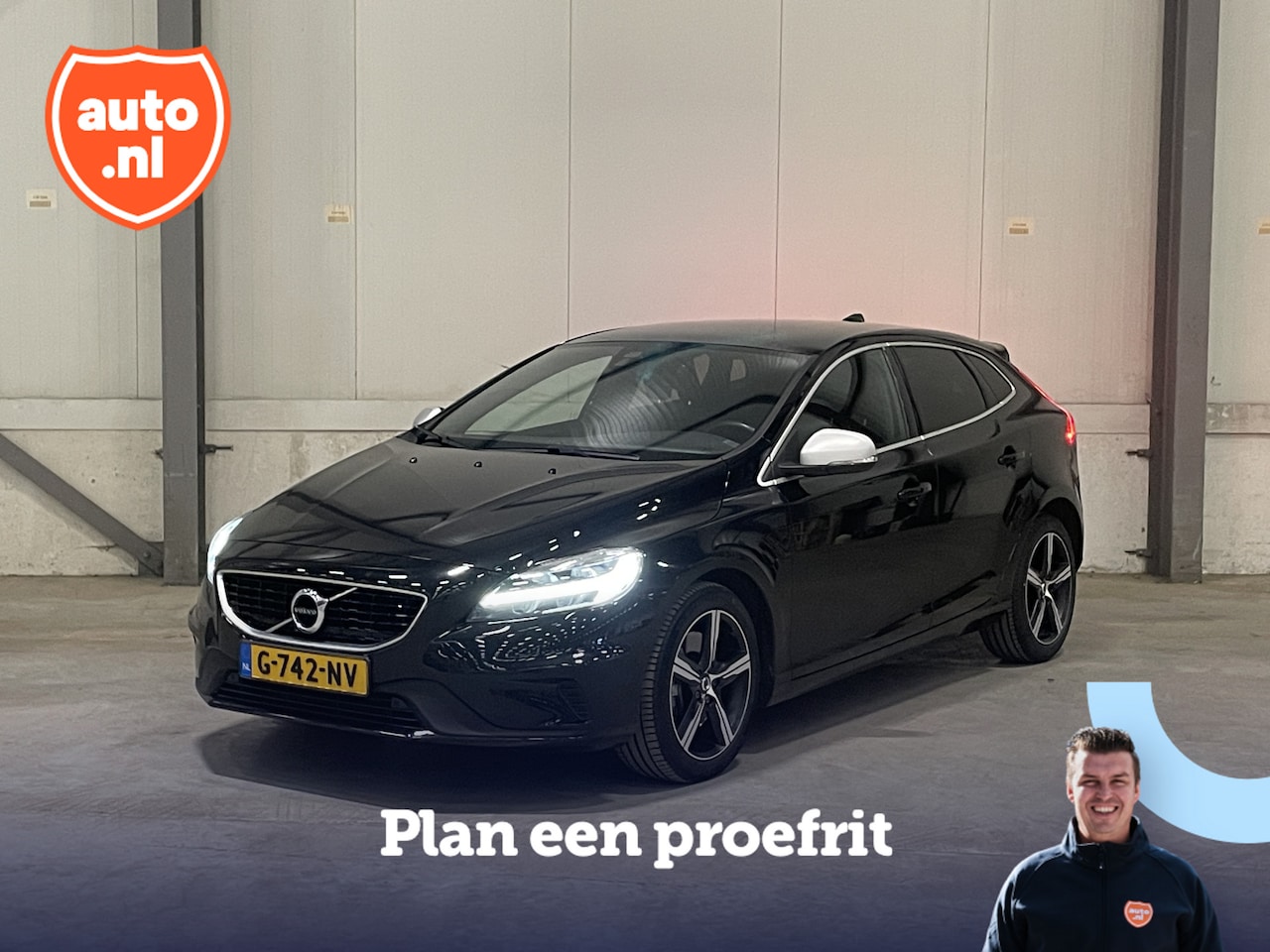 Volvo V40 - 1.5 T3 Polar+ Sport R-Design | Panoramadak | Lederen bekleding | Harman&Kardon | LED | Cam - AutoWereld.nl